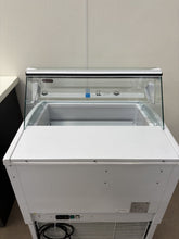 Load image into Gallery viewer, Open Box COF Isetta 4 Gelato Dipping Cabinet