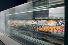 Load image into Gallery viewer, Ice Queen Gelato - Ice Cream - Pastry &amp; Chocolate Display Cabinet